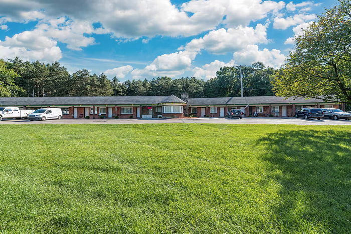 Parkway Motel - Real Estate Photos (newer photo)